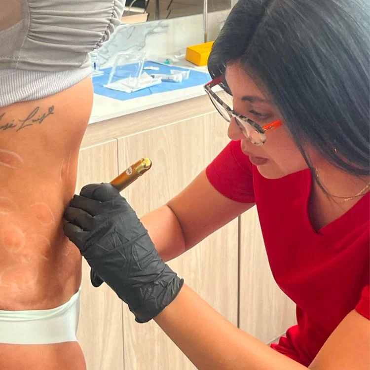 Doctora Yesenia Leon